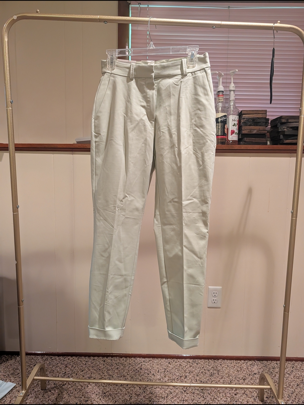 H&M Light Mint Cropped Pleated Trousers